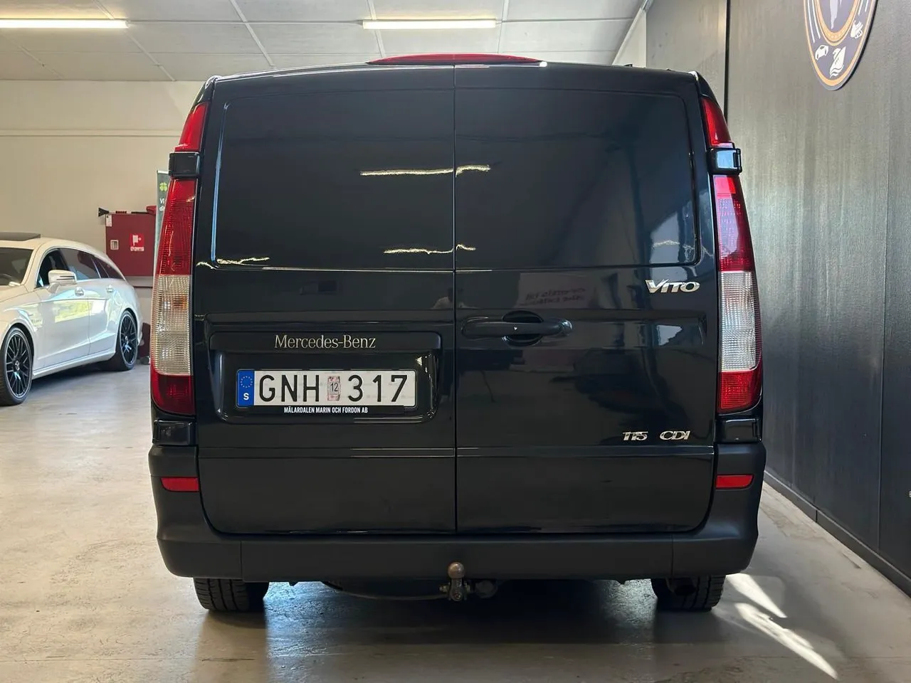 Vehicle image 21
