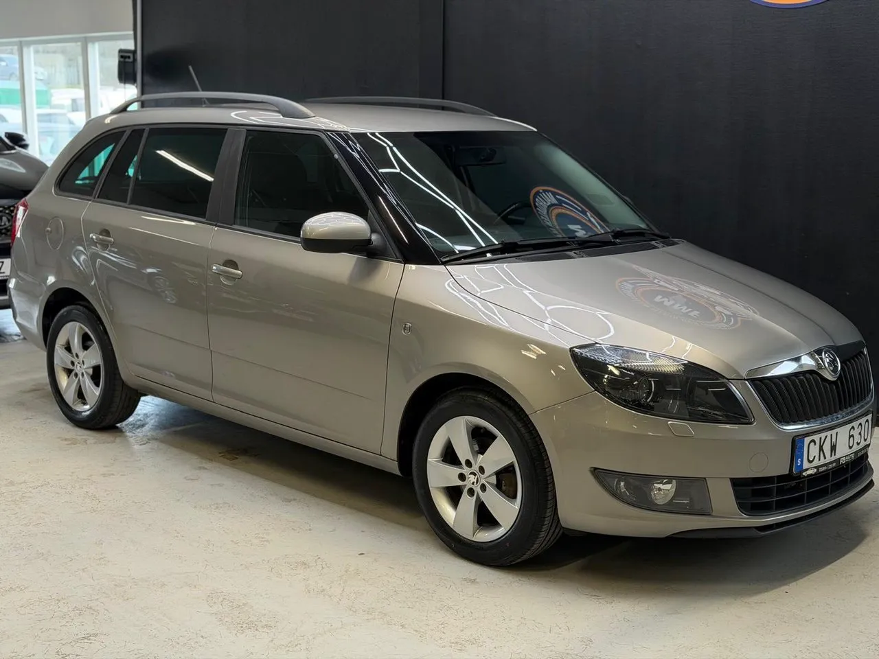 Vehicle image 1