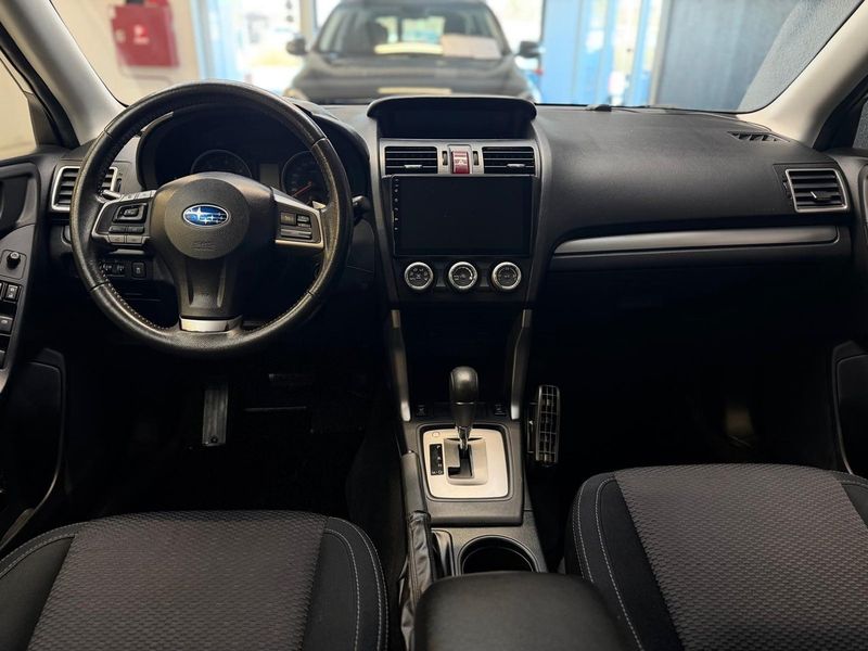 Subaru Forester bild 8