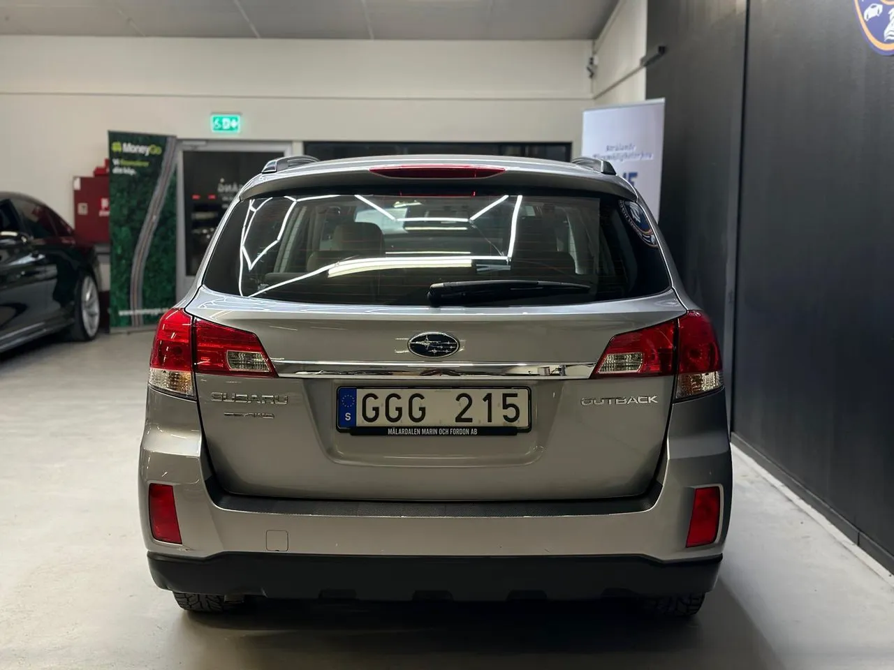 Vehicle image 28