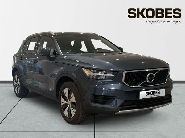 Volvo XC40 T2 FWD Momentum - 2021
