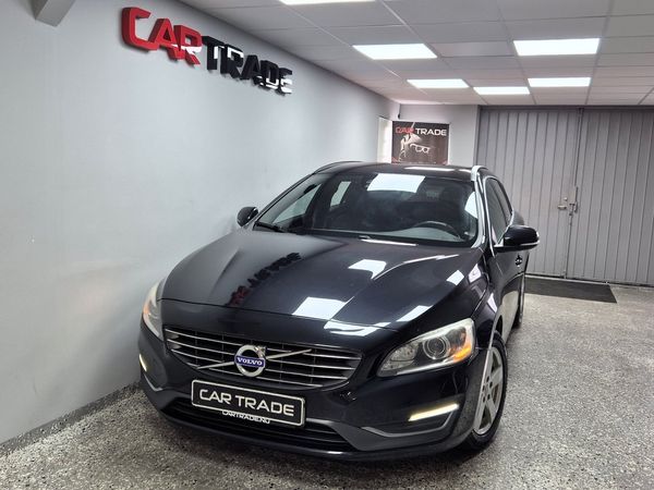 Volvo V60 D4 MOMENTUM BUSSINES EDITION AUTOMAT NYBES 4ÄG 181HK - 2015
