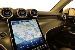 Mercedes GLC300 bild 13