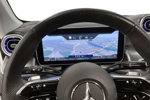 Mercedes GLC300 bild 6