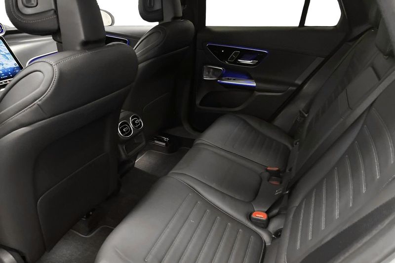 Mercedes GLC300 bild 9