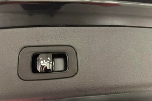 Mercedes GLC300 bild 13