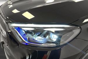 Mercedes GLC300 bild 16