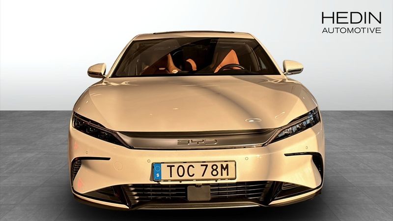 BYD Han bild 8