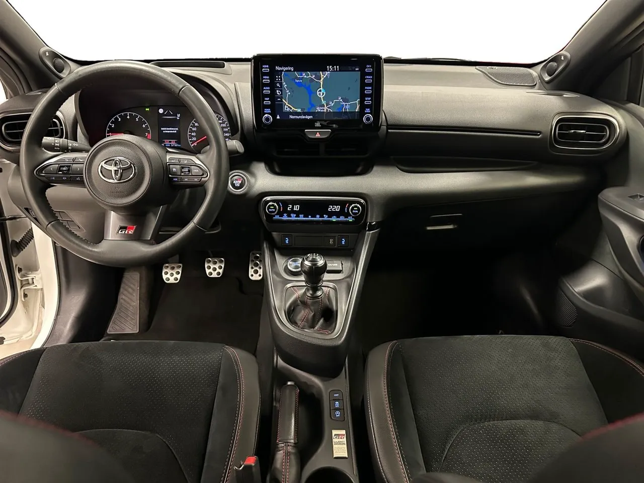 Vehicle image 9