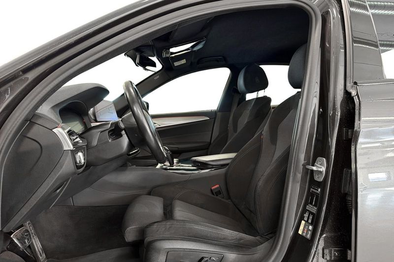 BMW 530 bild 11