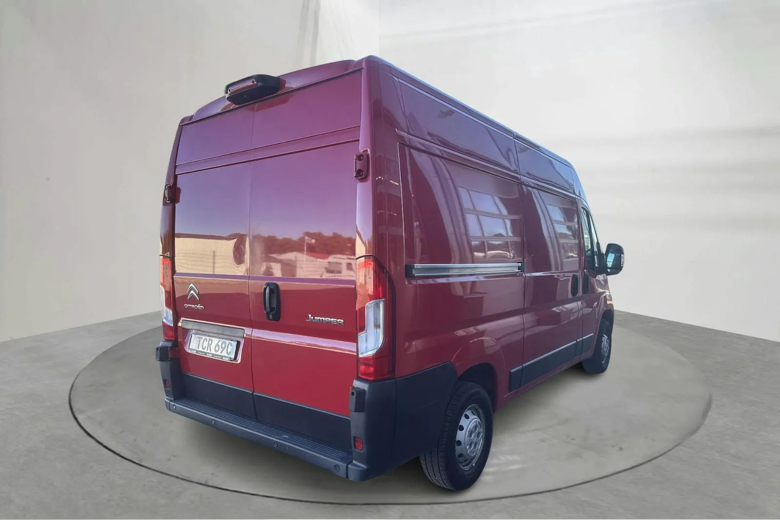 Vehicle image 2