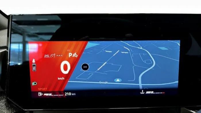 Vehicle image 15