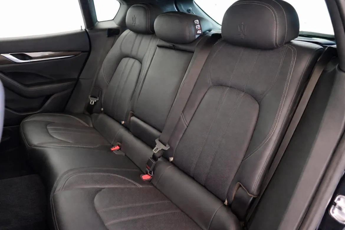 Vehicle image 21