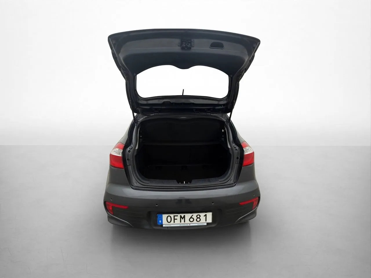 Vehicle image 23