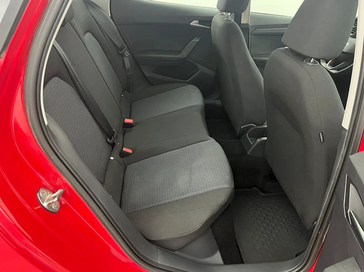 Vehicle image 14