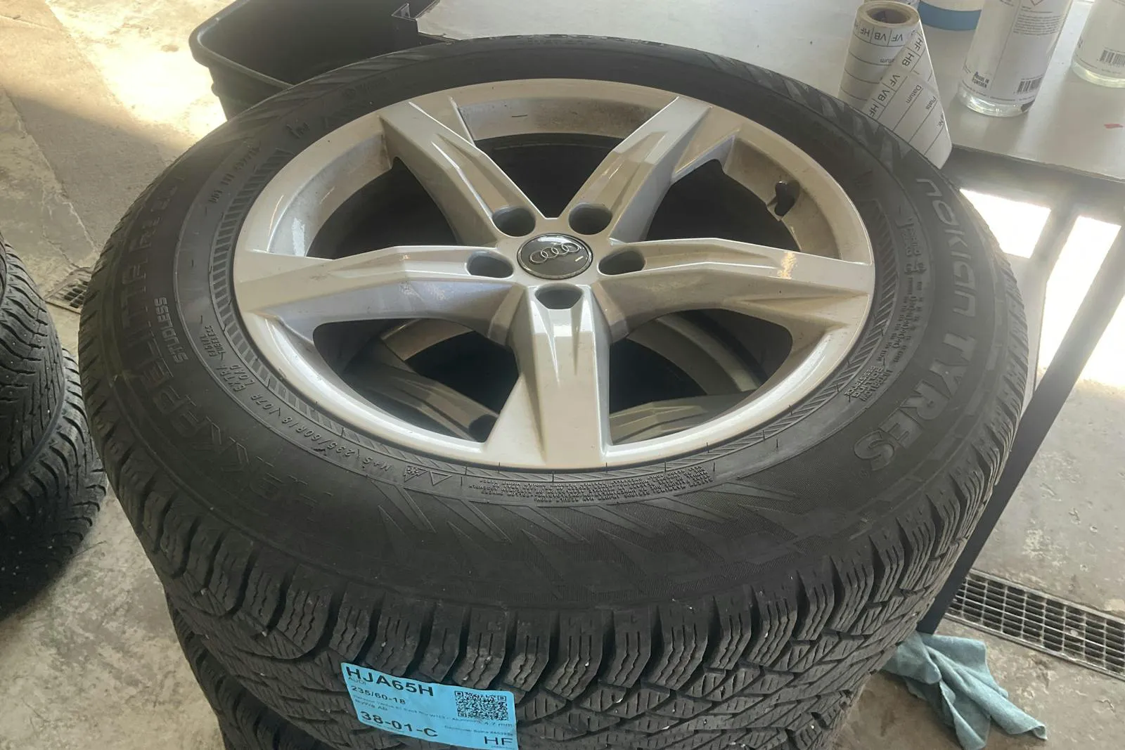 Vehicle image 13