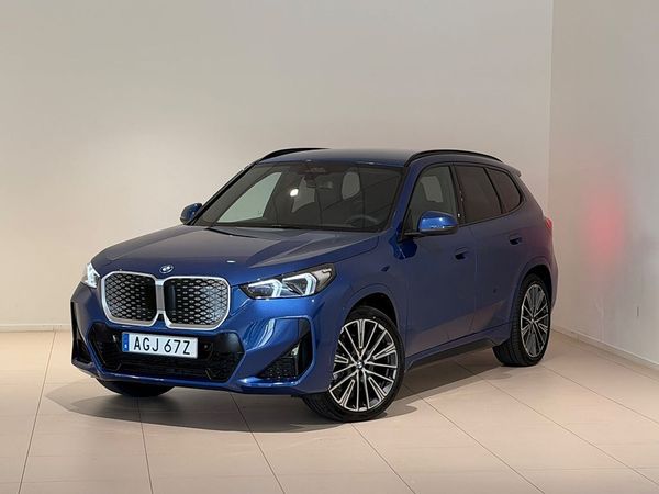 BMW X1 iX1 xDrive30 xDrive30, M-Sport, Driving Plus, Parking Plus, Drag - 2026