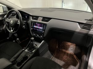 Skoda Octavia bild 15