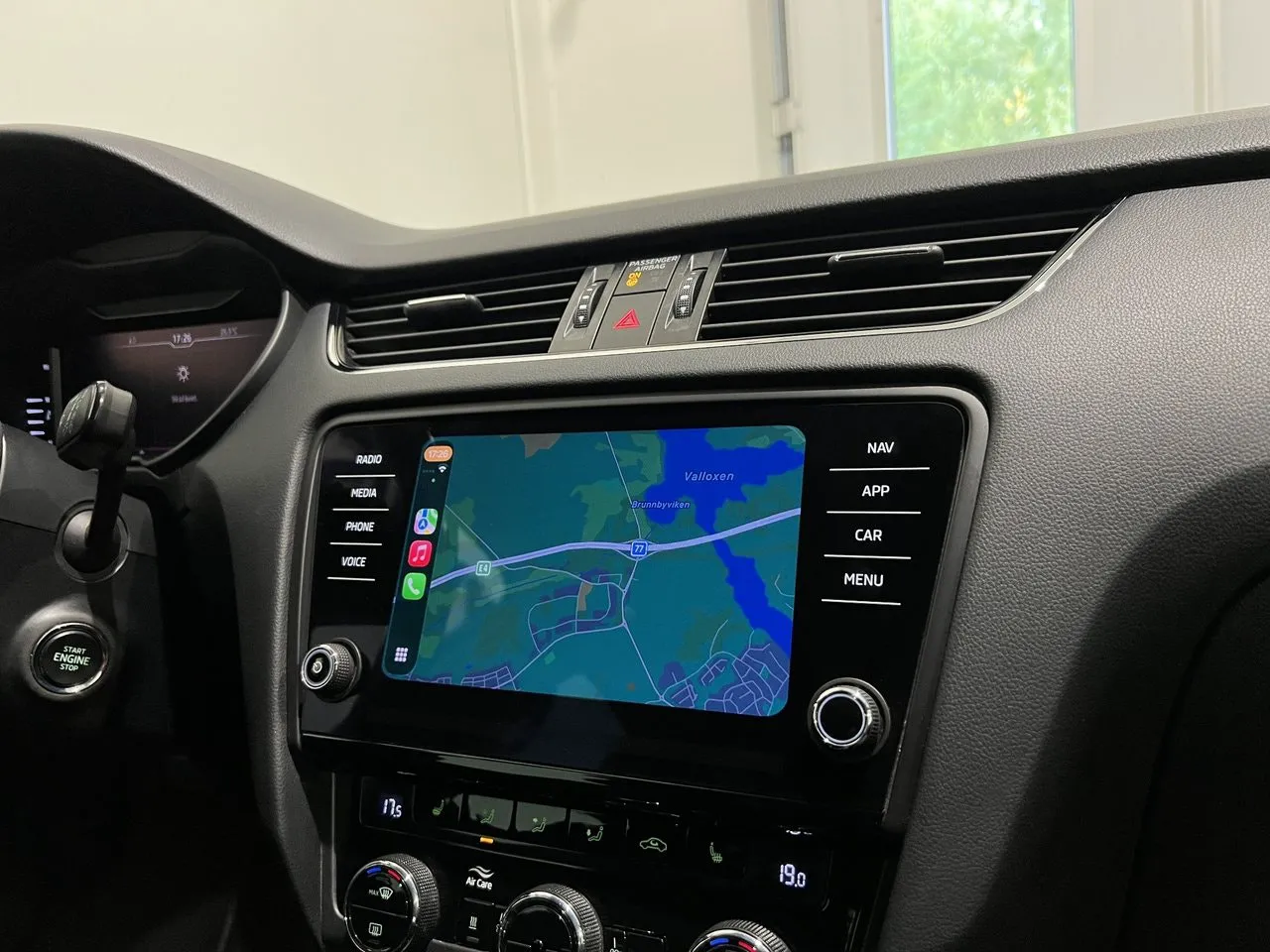 Vehicle image 20