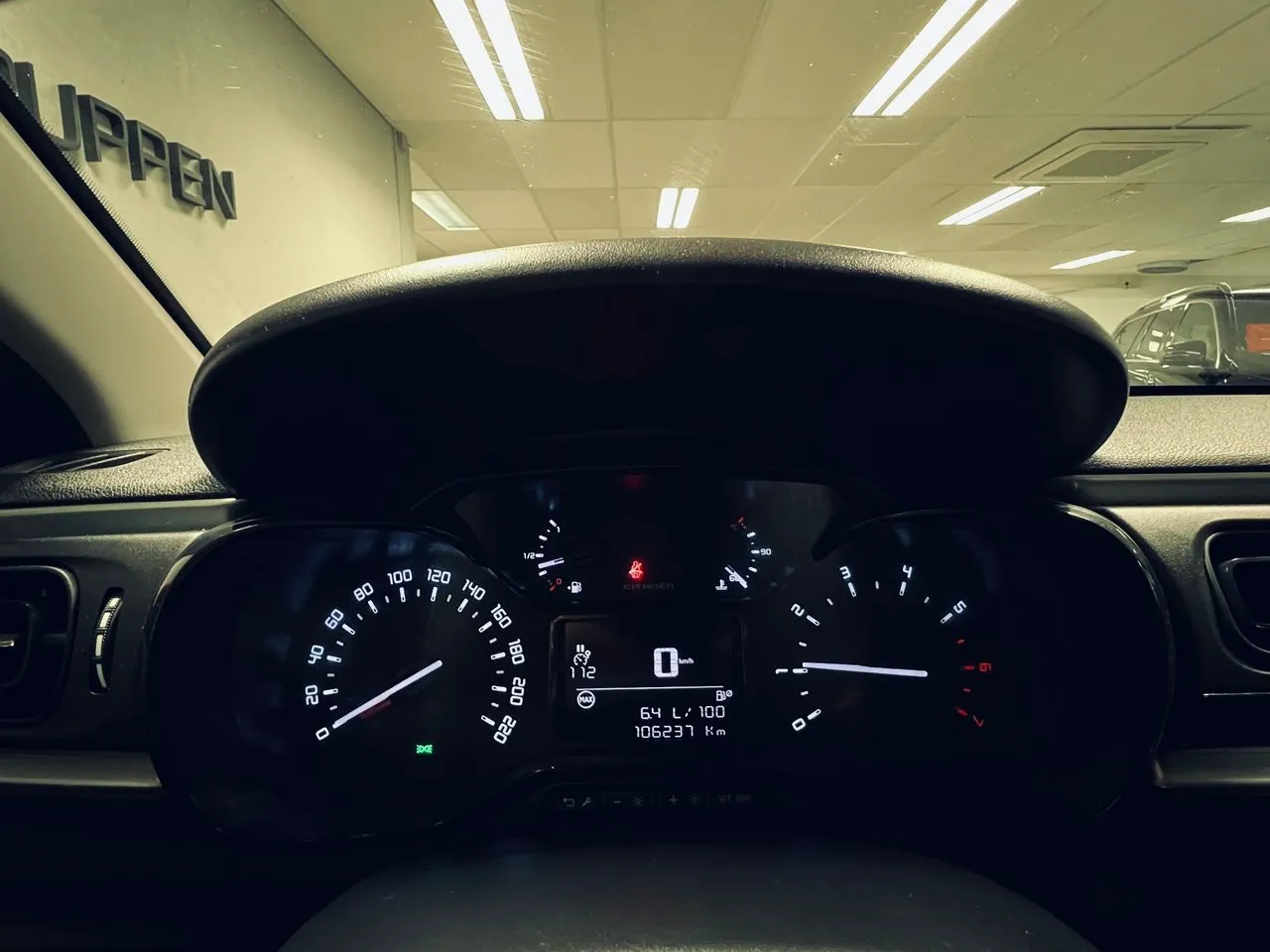 Vehicle image 13