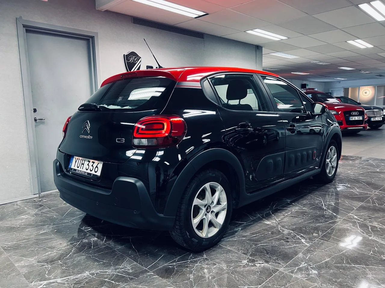 Vehicle image 3
