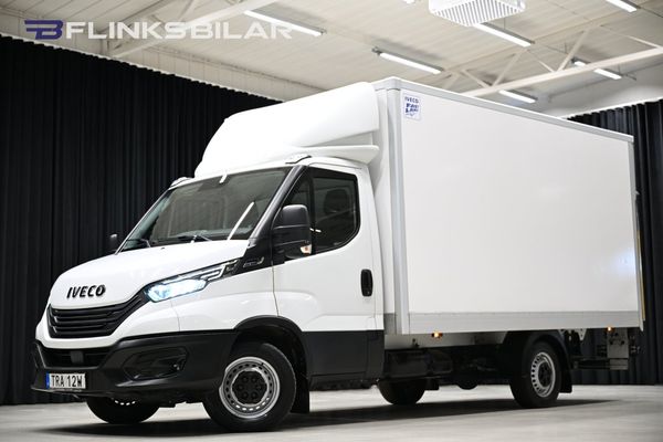 Iveco Daily 156HK Automat|Volymskåp|Bakgavellyft|Sidodörr|LED|Moms - 2024