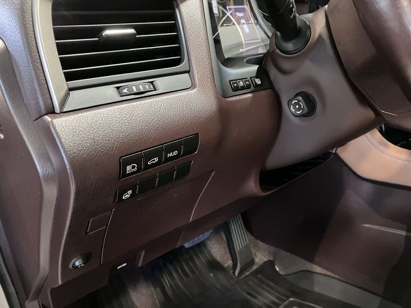 Lexus RX bild 10