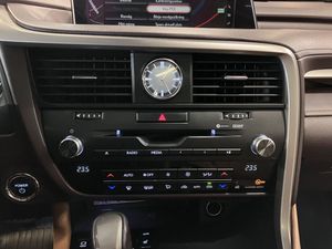 Lexus RX bild 18