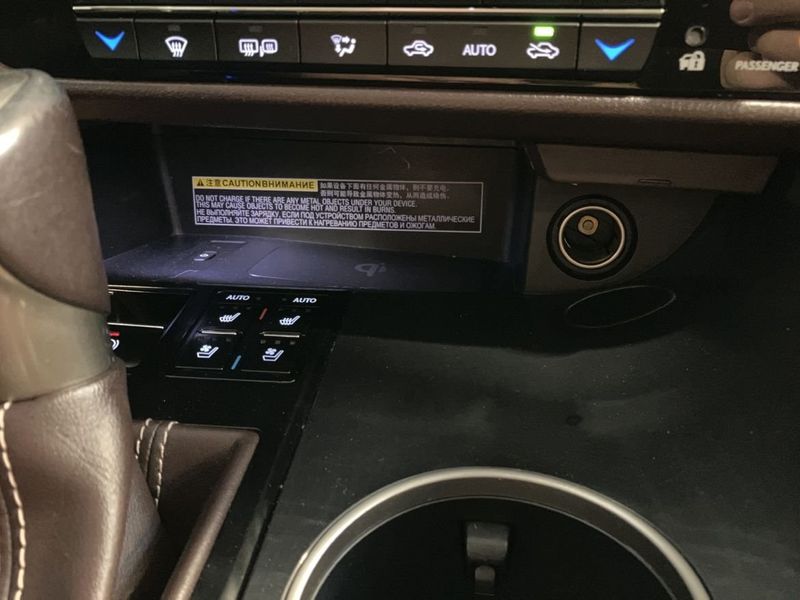 Lexus RX bild 19