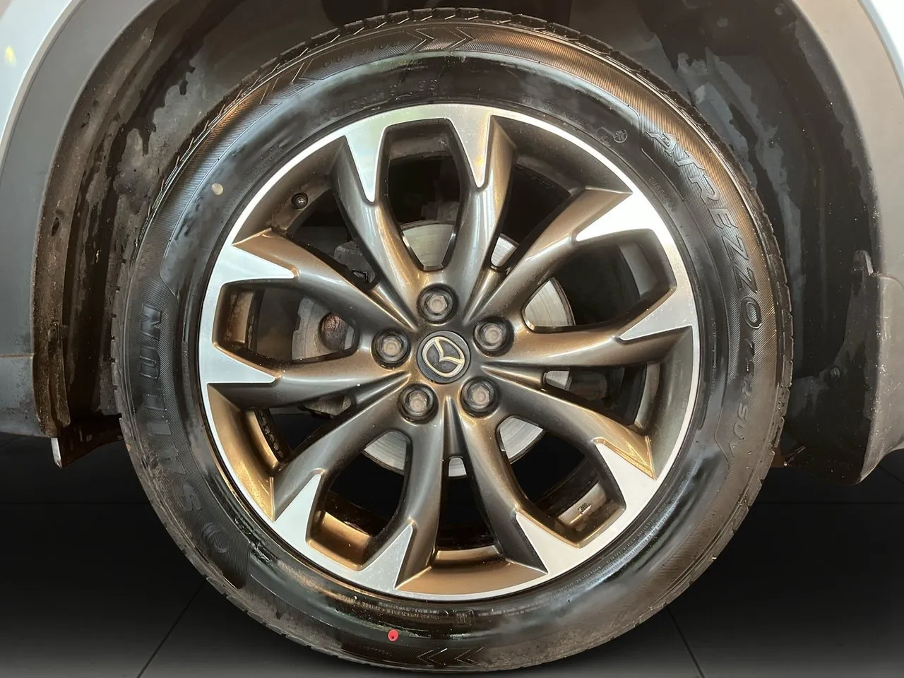 Vehicle image 13