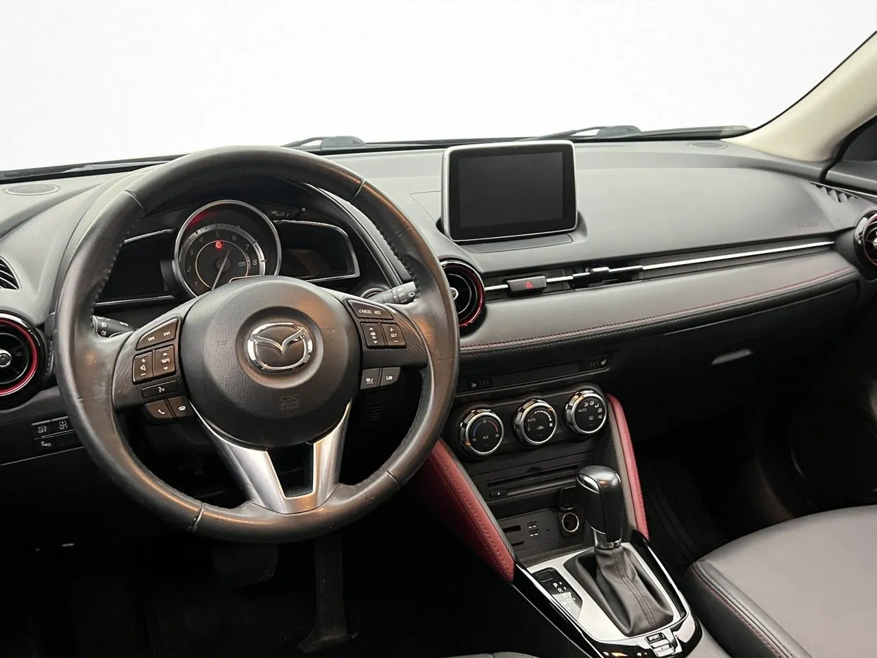 Vehicle image 11