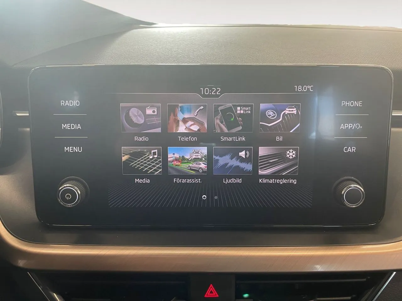 Vehicle image 18