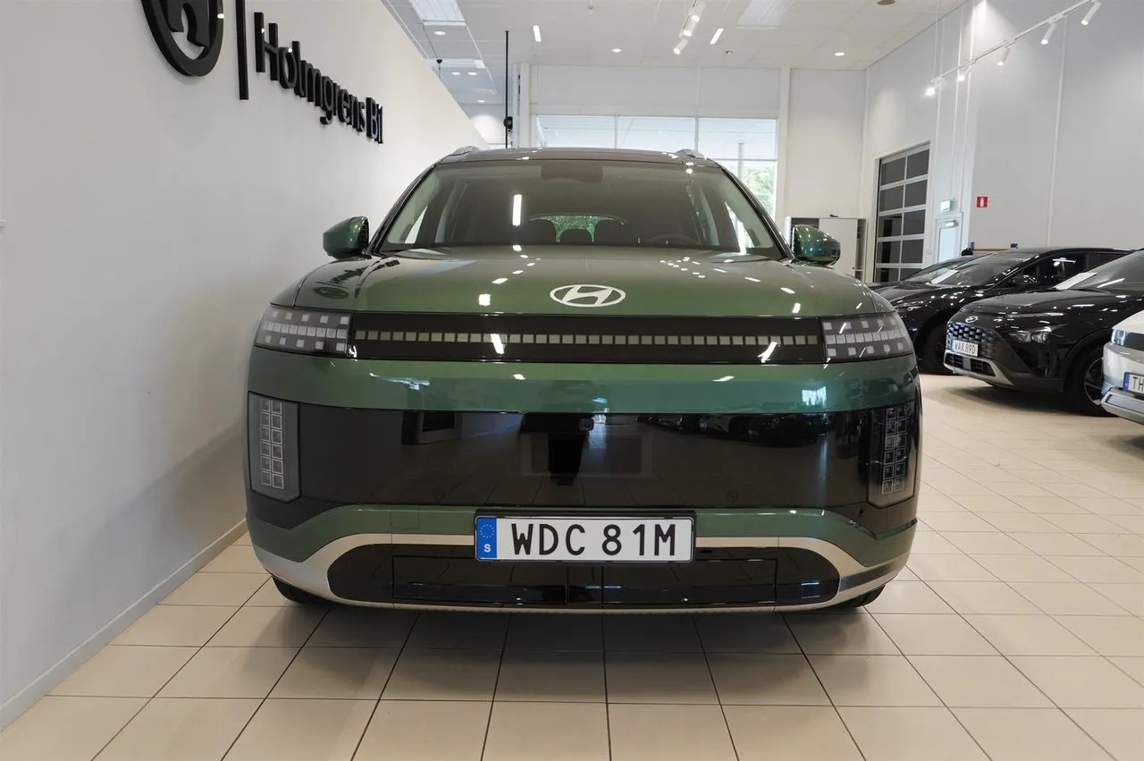 Vehicle image 22