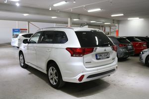 Mitsubishi Outlander bild 4