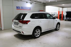 Mitsubishi Outlander bild 3
