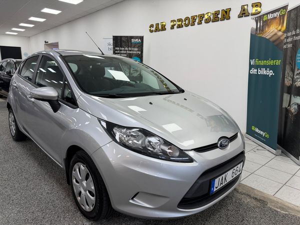 Ford Fiesta 5-dörrar 1.6 TDCi Trend NY KAMREM,NY SERVAD . - 2009