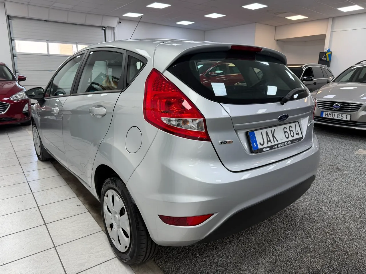 Vehicle image 2