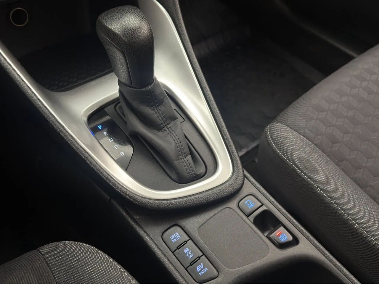 Vehicle image 21
