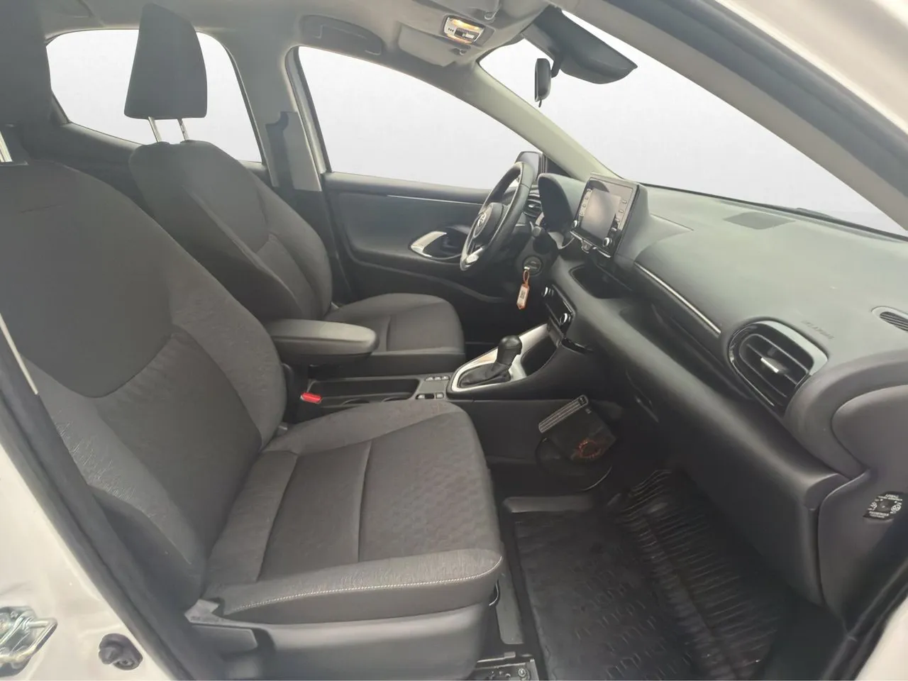 Vehicle image 22