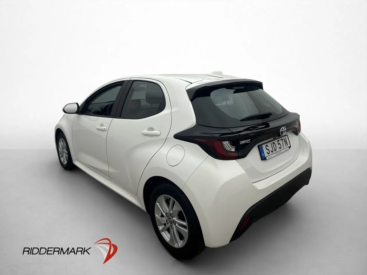 Vehicle image 7