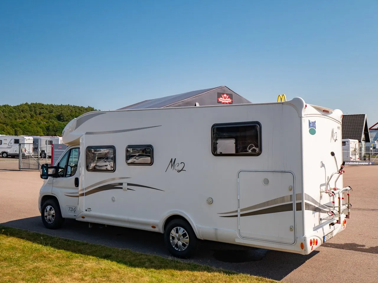 Vehicle image 25