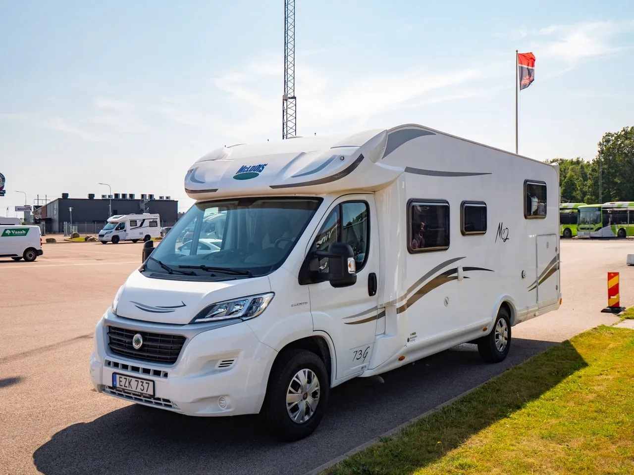 Vehicle image 24