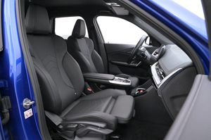 BMW iX1 bild 11