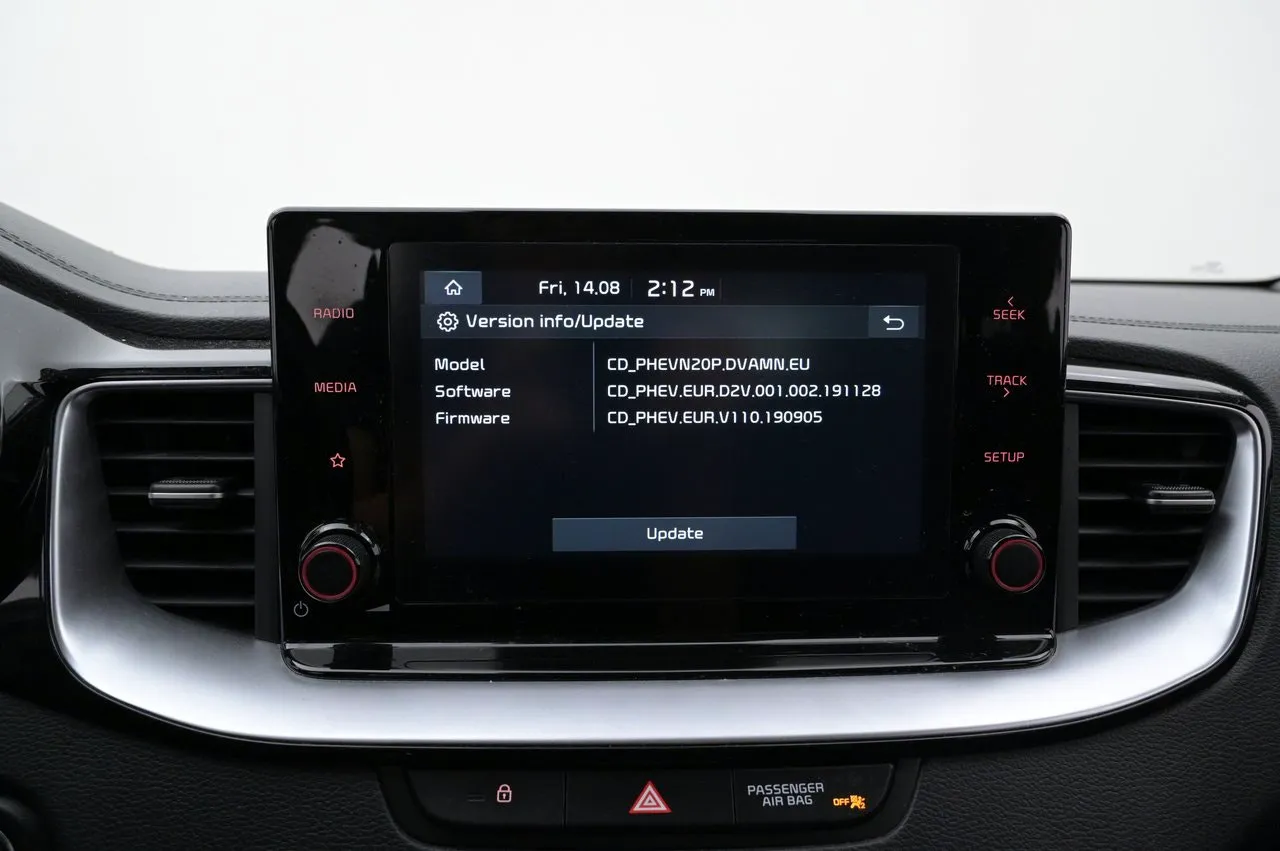 Vehicle image 18
