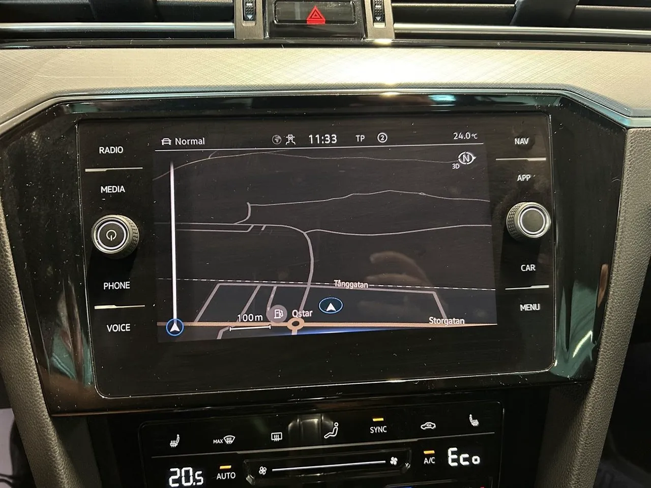 Vehicle image 23