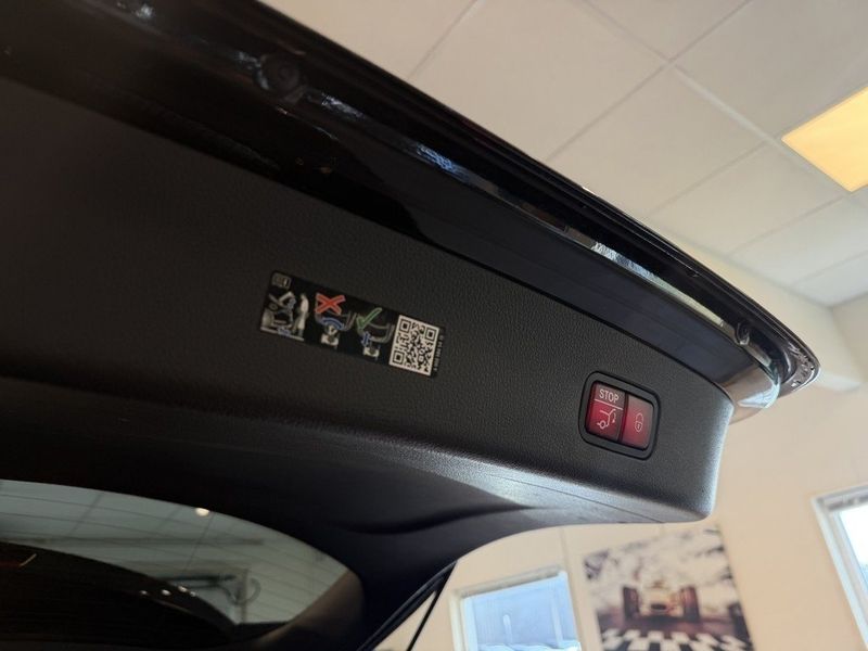 Mercedes GLC300 bild 26