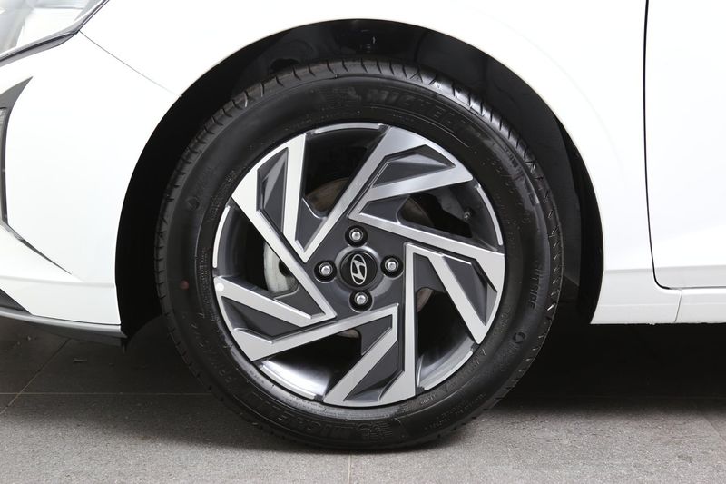 Hyundai i20 bild 4