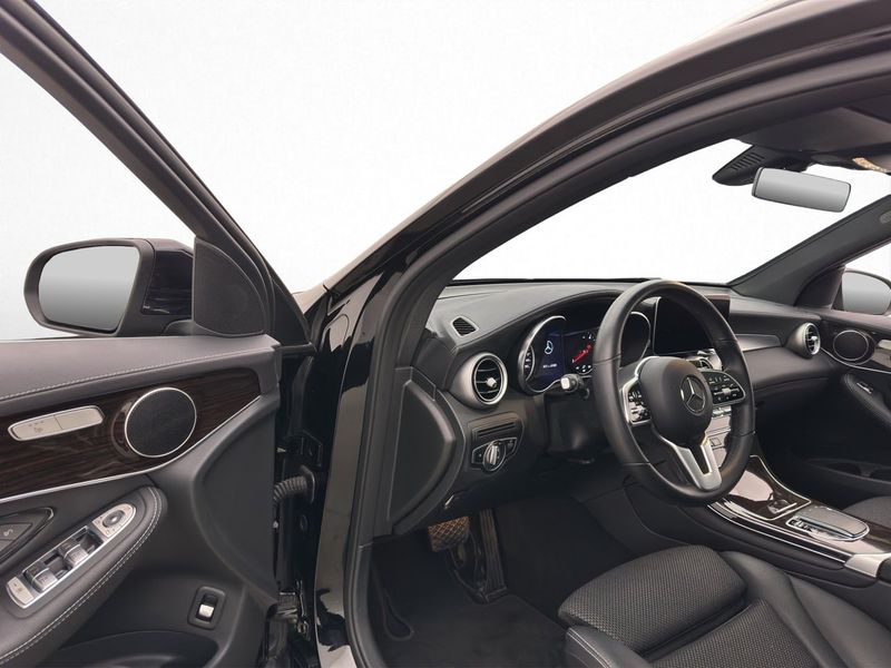 Mercedes GLC220 bild 10