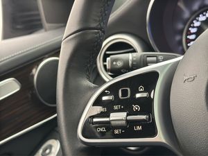 Mercedes GLC220 bild 15