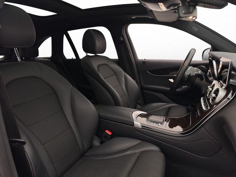 Mercedes GLC220 bild 24